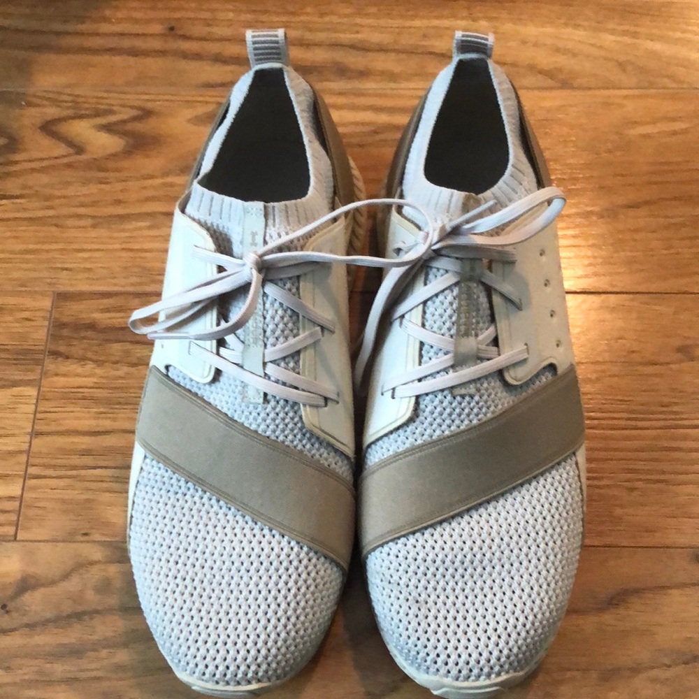 Under Armour Mesh Nude Sneaker
